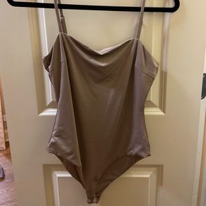 The Zola Bodysuit in Mushroom